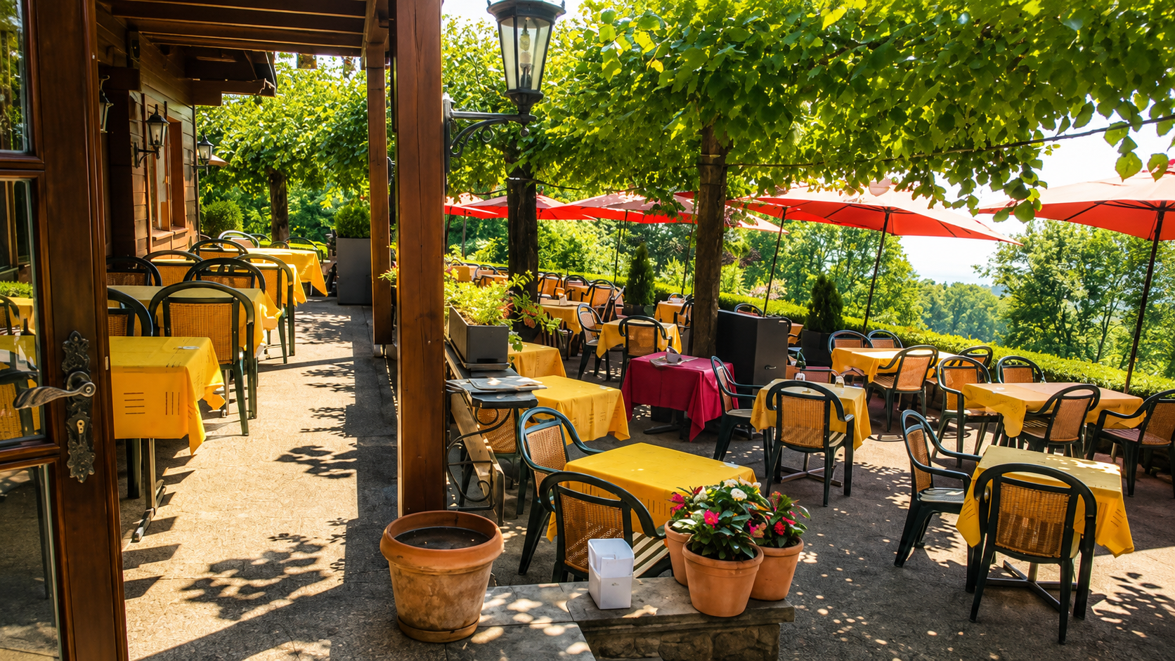 Terrasse ombragée du Chalet Suisse en été